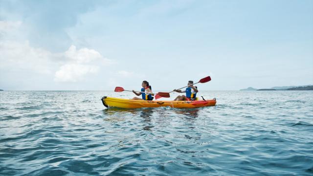 canoé, plage Sakouli, O'lolo